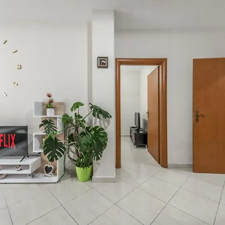 Apartment Seaside Escape Durres