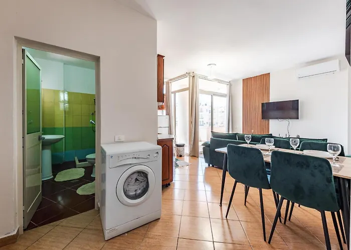 Seaside Escape 公寓 Durrës